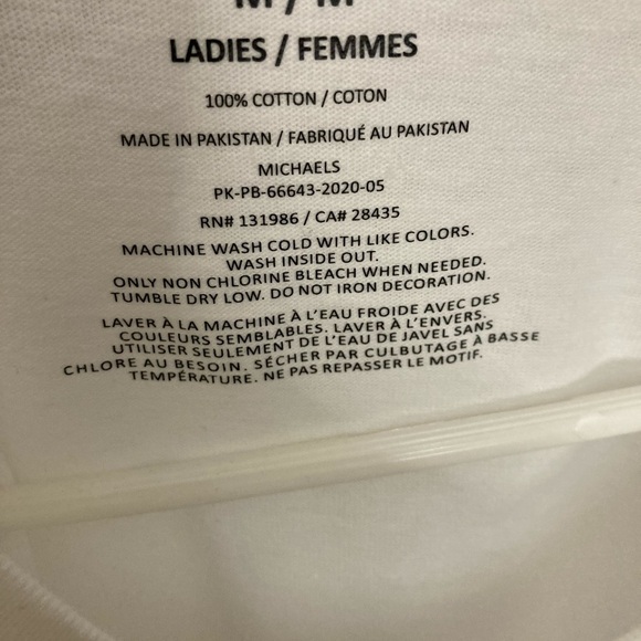 Halloween White short Sleeves TShirt Medium Brand New - Picture 3 of 4